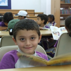 Students-in-Library-Grade-1-3