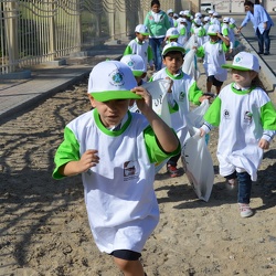 Clean Up the World KG 2E 